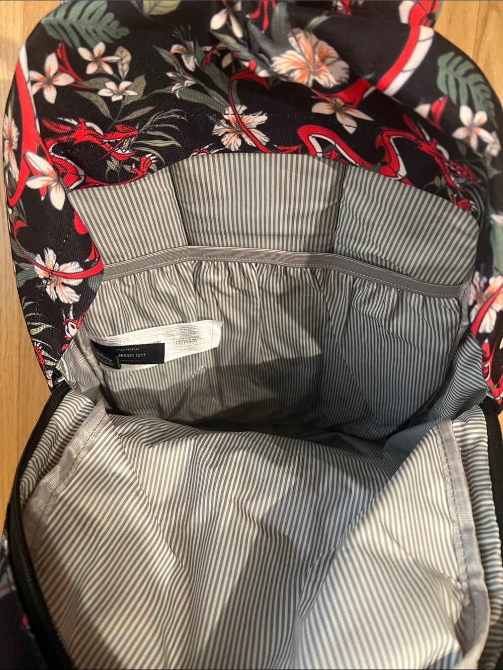 Disney Loungefly Mushu (from Mulan) Backpack - Picture 3 of 4
